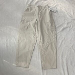 lululemon athletica Light Utilitech Cargo HR Pant - Size 26, Light Ivory